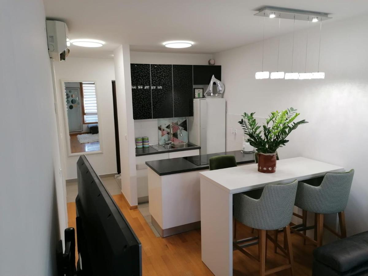 Nice Split Apartment With Underground Garage * Split