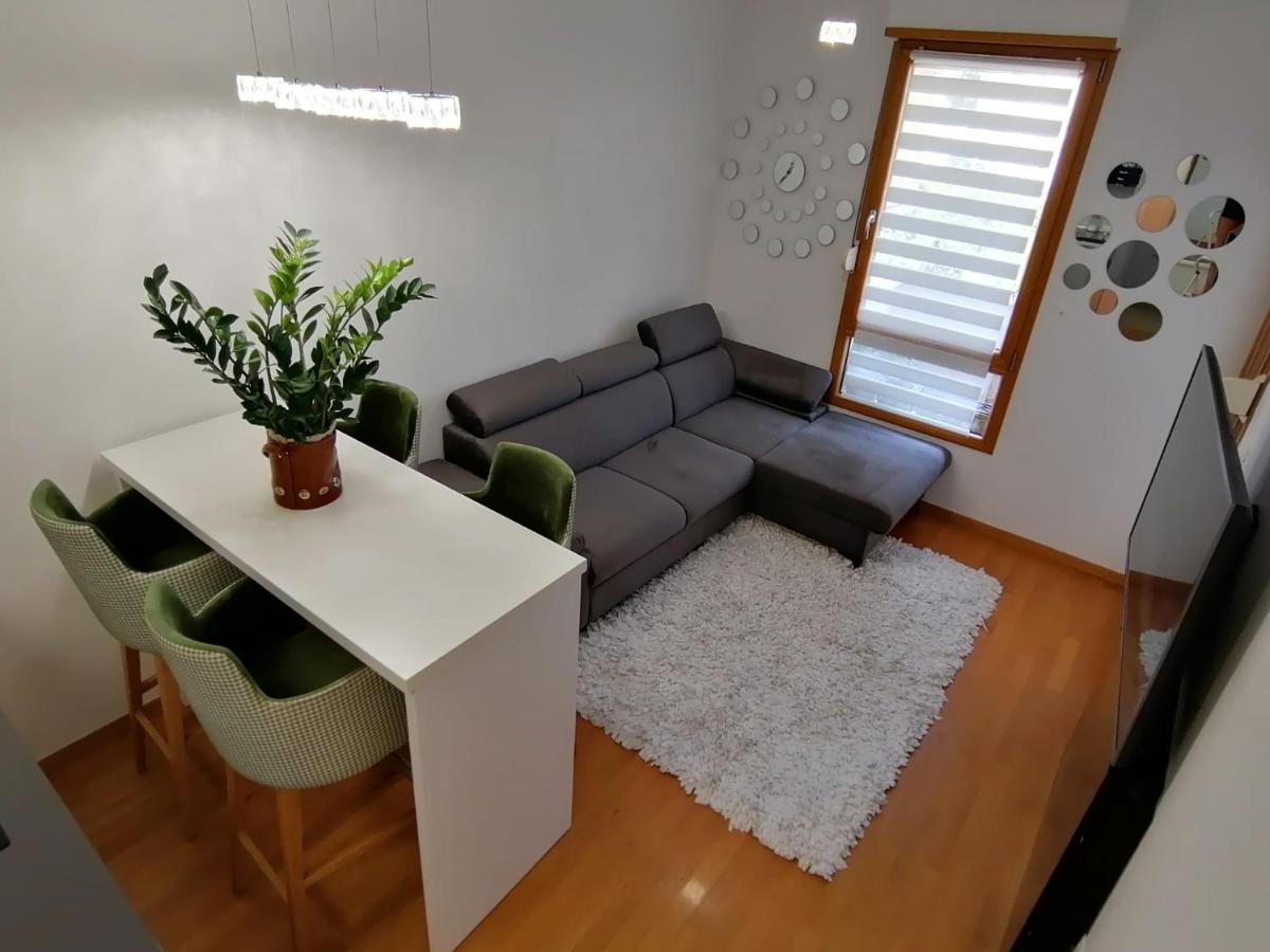 Apartment Nice Split Apartment With Underground Garage